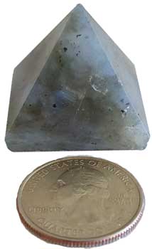 25-30mm Labradorite pyramid - Click Image to Close
