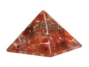 25-30mm Orgone Carnelian pyramid - Click Image to Close